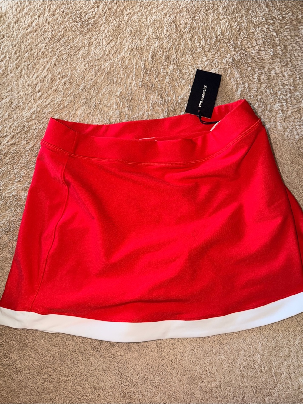 Abercrombie & Fitch YPB sculptLUX Red Skort Size L — NWT